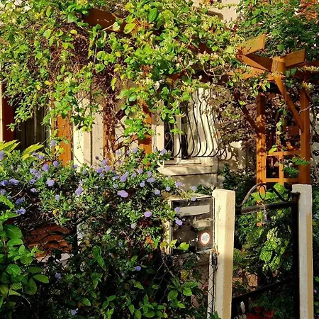 Appartement Ideal Famille, En Duplex Et Au Calme, Au Pied Du Metro 