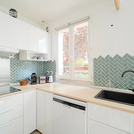 Appartement Ideal Famille, En Duplex Et Au Calme, Au Pied Du Metro 