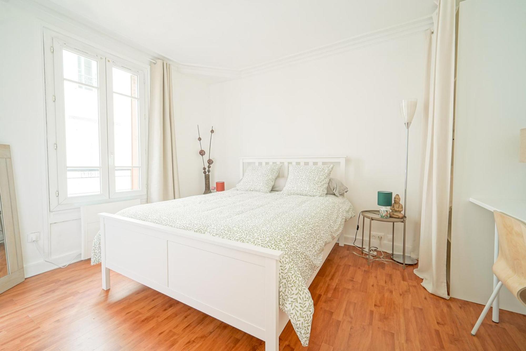 Ideal Famille, En Duplex Et Au Calme, Au Pied Du Metro 