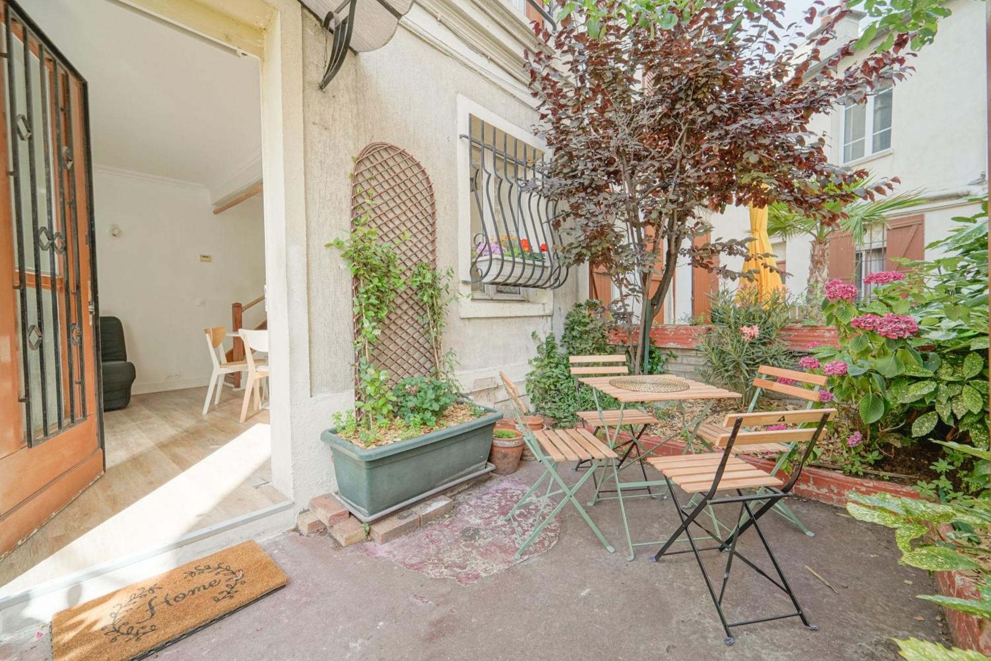 Ideal Famille, En Duplex Et Au Calme, Au Pied Du Metro 
